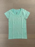 Groene Sport T-shirt van Nike Dri-Fit (Maat S), Vêtements | Femmes, Vêtements de sport, Enlèvement ou Envoi, Taille 36 (S), Nike