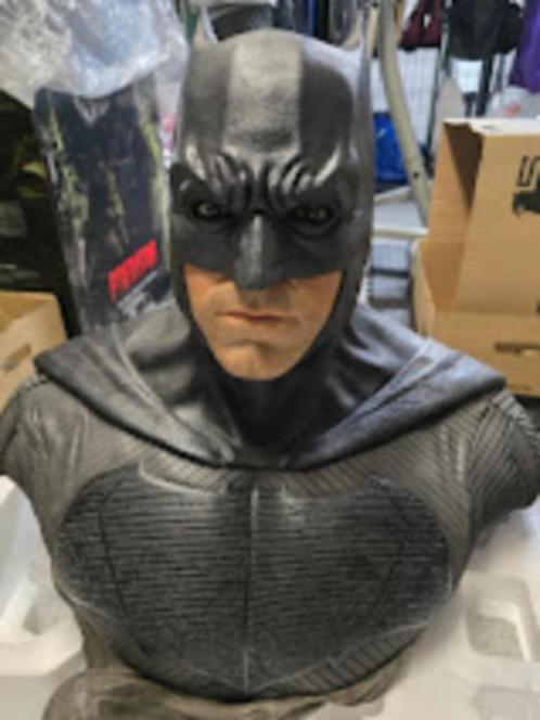Batman justice League Queen studios life size 1/1 buste, Collections, Statues & Figurines, Utilisé, Enlèvement