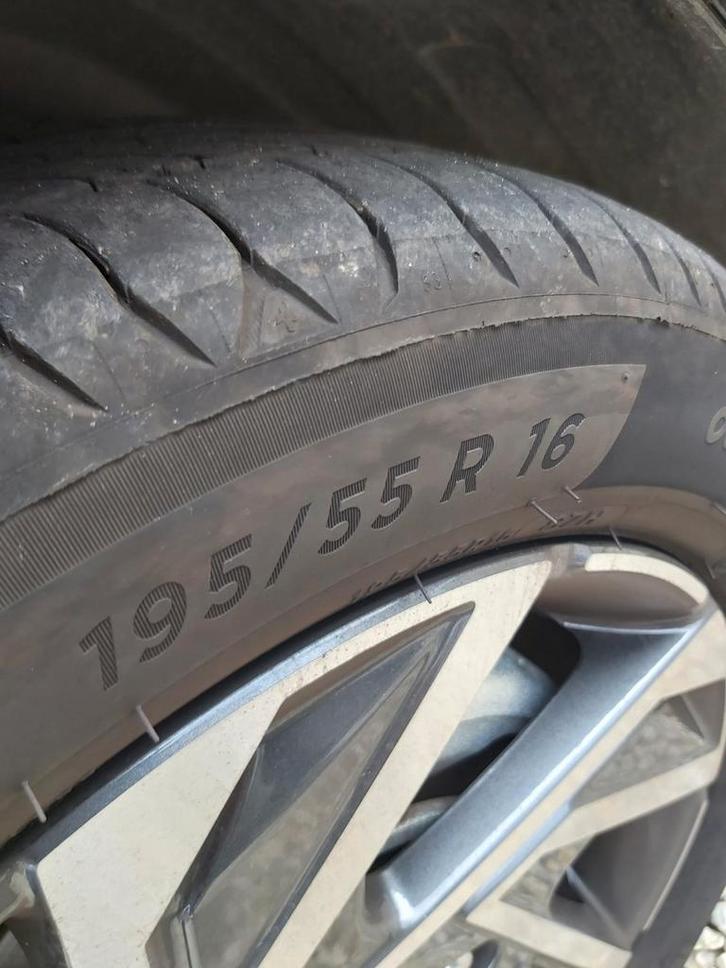 Pneus Michelin 195/55 R16 lot de 4., Auto-onderdelen, Banden en Velgen, Band(en), All Season, 16 inch, 195 mm, Personenwagen, Gebruikt