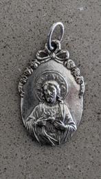 Verzilverde medaillon van Christus en de Sacré Coeur de Mont, Ophalen of Verzenden