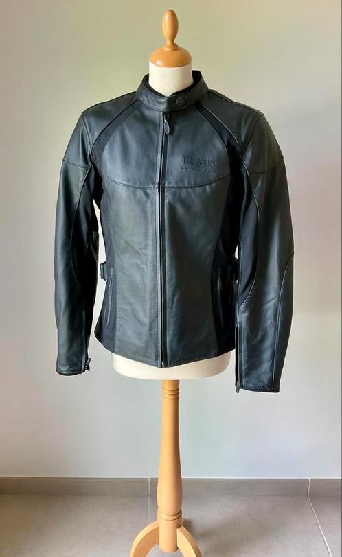 Gilet moto Triumph pour femme - 70 % cuir - en parfait état, Motos, Vêtements | Vêtements de moto, Manteau | cuir, Femmes, Neuf, avec ticket