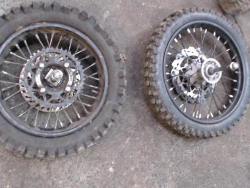 2 roues Apollo RFZ 10 pouces LP/14657, Fietsen en Brommers, Brommeronderdelen | Algemeen, Gebruikt, Ophalen