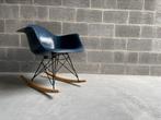 Herman miller rocking chair Eames - Vitra, Huis en Inrichting, Ophalen of Verzenden, Zo goed als nieuw, Blauw