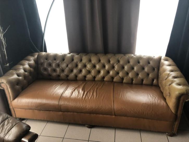 Canapé trois places Chesterfield, Huis en Inrichting, Zetels | Zetels, Gebruikt, Rechte bank, Driepersoons, Leer, Ophalen