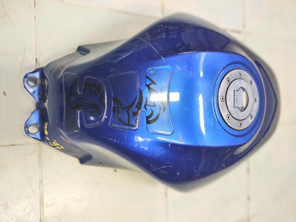 suzuki gsxf 600 / 750 model '88-'97 benzinetank, Ophalen of Verzenden, Gebruikt