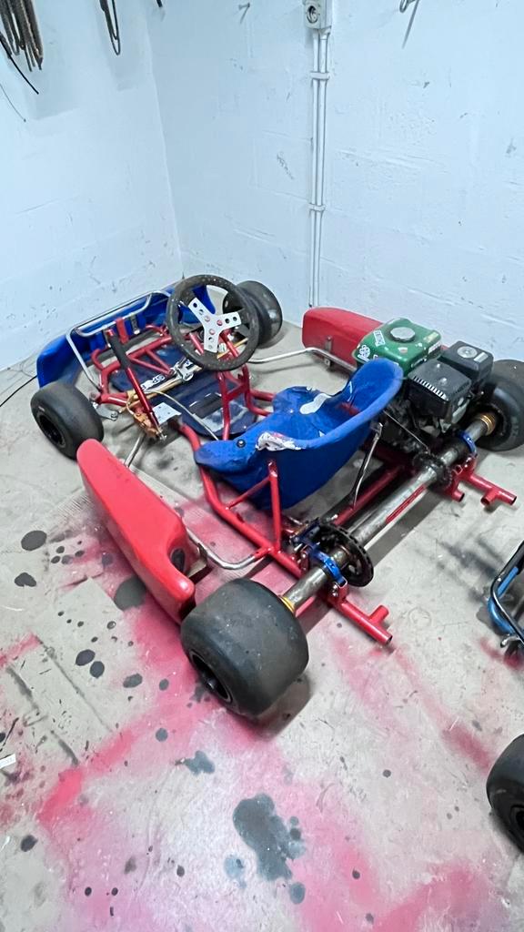 Te koop of ruilen e-kart,Karting lot, onderdelen, etc, Sport en Fitness, Karting, Gebruikt, Kart, Ophalen