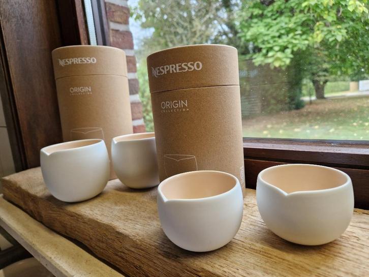 Nespresso Origin Lungo / Espresso cups - Set 4 stuks, Huis en Inrichting, Keuken | Servies, Nieuw, Kop(pen) en/of Schotel(s), Porselein