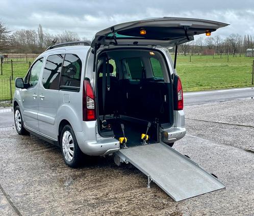 ♿️Peugeot Partner 1.6HDI Rolstoelwagen Invalide Handicap PMR, Auto's, Peugeot, Bedrijf, Te koop, Partner Tepee, Aangepast voor mindervaliden