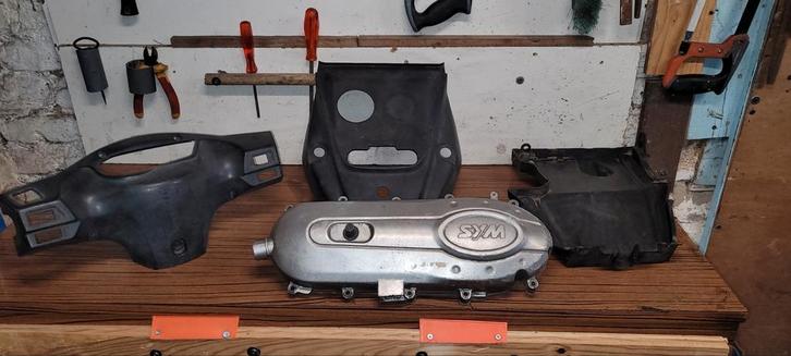 pièces sym orbit 2, Vélos & Vélomoteurs, Pièces de cyclomoteur | Scooters, Utilisé, SYM, Réservoir, Enlèvement ou Envoi