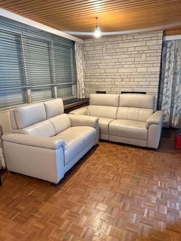 2 canapés Château d’Ax relax cuir électrique beschikbaar voor biedingen