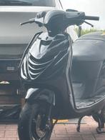 zip te koop, Fietsen en Brommers, Scooters | Piaggio, Zip, Klasse A (25 km/u), Ophalen of Verzenden, Zo goed als nieuw