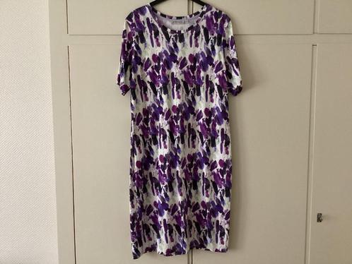 Zomerjurk bloemmotief, Kleding | Dames, Jurken, Zo goed als nieuw, Maat 42/44 (L), Overige kleuren, Knielengte, Ophalen
