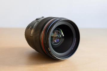 Canon EF 35mm 1.4 L USM beschikbaar voor biedingen