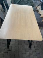 Tafel met zwarte metalen poten, Huis en Inrichting, Ophalen