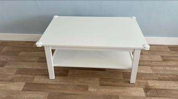 Salontafel ikea beschikbaar voor biedingen
