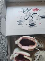 Jordan nieuw 1x gebruikt, roze en wit, Kleding | Dames, Ophalen, Zo goed als nieuw, Wit