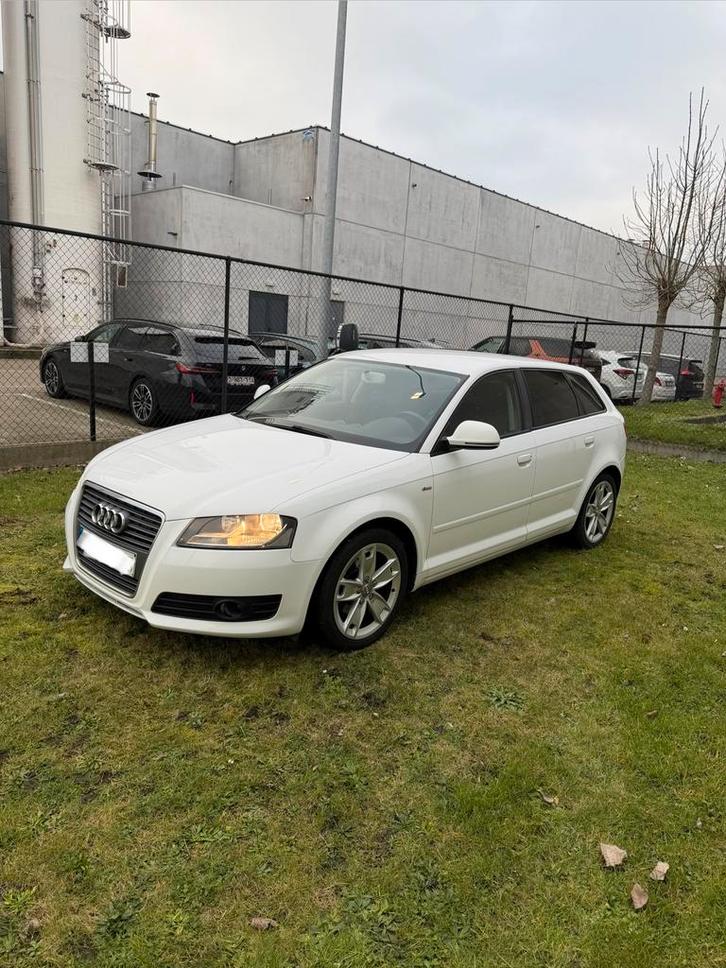 Audi A3 Sportback 1.6 TDi Ambition Sline Démarrage Arrêt DPF, Autos, Audi, Particulier, A3, ABS, Airbags, Air conditionné, Alarme