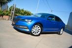 SKODA SUPERB 2.0 TDI NAVI/CRUISC/ZETELVERW/ZETELVERW/PANODAK, Auto's, Automaat, Stof, Blauw, Bedrijf