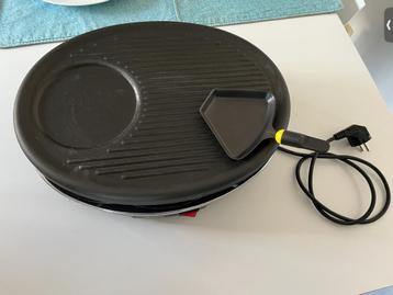 Nieuw gourmet/Raclette stel met 8 pannetjes  beschikbaar voor biedingen