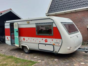 retro RAPIDO caravan met hef dak  beschikbaar voor biedingen