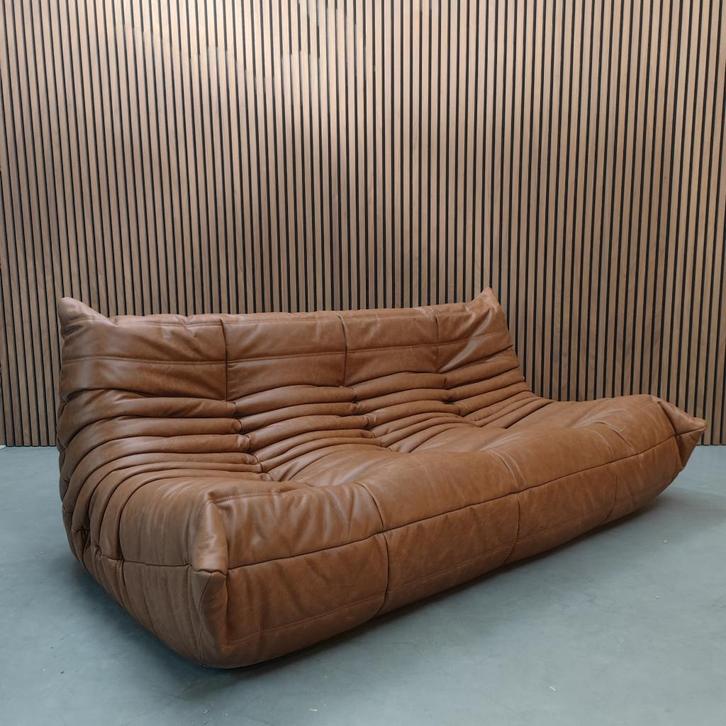 Ligne Roset Togo - Cognac natural driezits, Antiek en Kunst, Antiek | Meubels | Stoelen en Sofa's, Ophalen of Verzenden