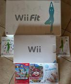 Te koop Nintendo Wii console + Wii balance board + 5 games, Ophalen, Zo goed als nieuw, Met games