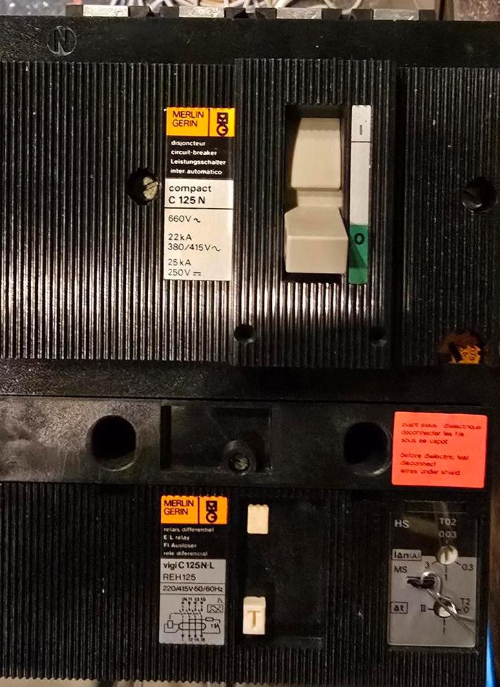 Merlin Gérant 125A stroomonderbreker met 0.030A differentiee, Zakelijke goederen, Machines en Bouw | Industrie en Techniek, Verzenden