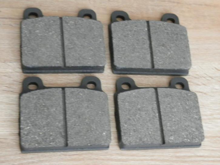 Remblokken voorzijde VW Bus T2 , 1970 - 1972, Auto-onderdelen, Remmen en Aandrijving, Oldtimer onderdelen, Volkswagen, Nieuw, Ophalen