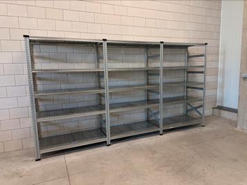 Magazijnrekken ZEER KWALITATIEF beschikbaar voor biedingen