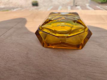 Geometrisch potje van kristal art deco beschikbaar voor biedingen