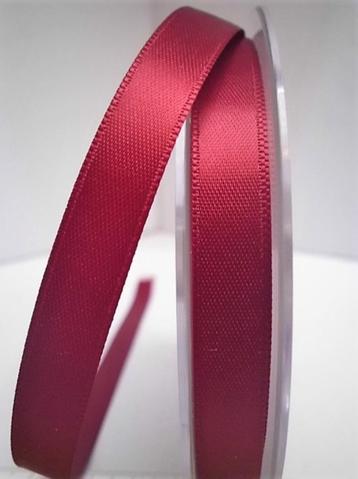 Lint wijnrood satijn - 9mm - 21,5 meter, Enlèvement, Neuf, Cadeau d'accouchement