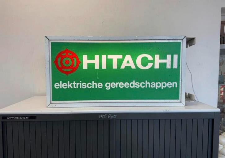 HITACHI oude reclame lichtbak, Verzamelen, Merken en Reclamevoorwerpen, Gebruikt, Lichtbak of (neon) lamp, Ophalen