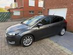 Ford Focus 1.0 benzine 2015 euro6b 93.000km met keuring, Auto's, 4 deurs, Stof, Particulier, Zilver of Grijs