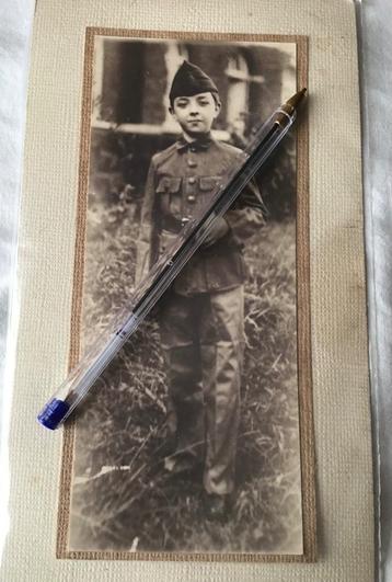 Enfant soldat beschikbaar voor biedingen