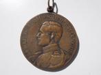 Oude bronsen medaille Koning Albert 1e in militair uniform, Postzegels en Munten, Ophalen of Verzenden, Brons