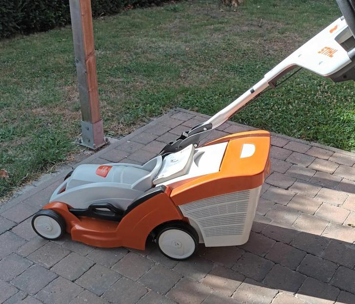 grasmaaier, Jardin & Terrasse, Tondeuses à gazon, Comme neuf, Tondeuses à gazon électriques, 30 à 39 cm, Tondeuse à cylindre, Bac de ramassage