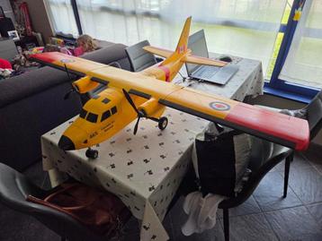 Skymule omgebouwd tot canadair 1550 mm beschikbaar voor biedingen