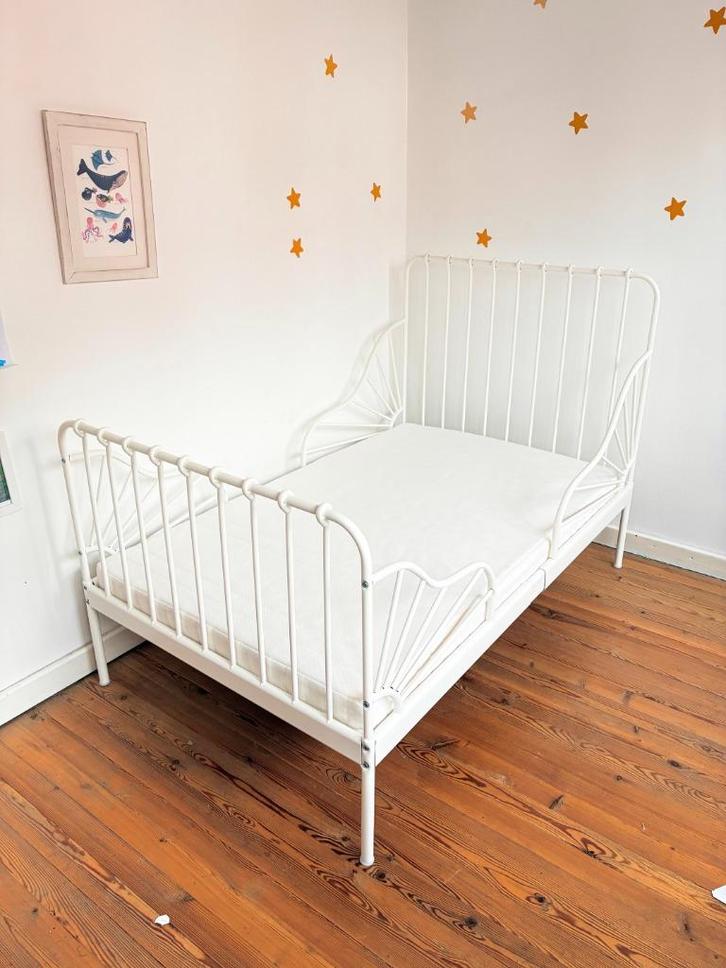 Meegroeibed Minnen Ikea + matras, Kinderen en Baby's, Kinderkamer | Bedden, Zo goed als nieuw, 140 tot 160 cm, 70 tot 85 cm, Lattenbodem