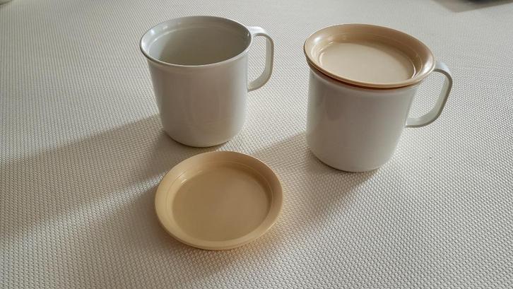 2 koffiekopjes Tupperware, Huis en Inrichting, Keuken | Tupperware, Zo goed als nieuw, Overige typen, Ophalen