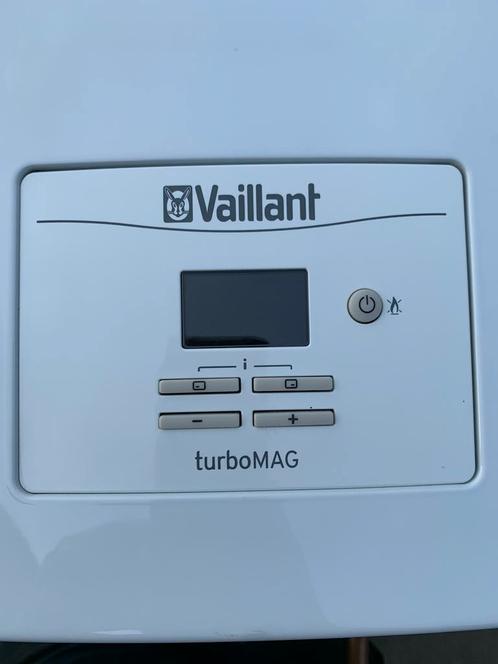 Vaillant turbo mag 14 l à ventouse gaz naturel, Bricolage & Construction, Chauffe-eau & Boilers, Comme neuf, Chauffe-eau, Gaz naturel