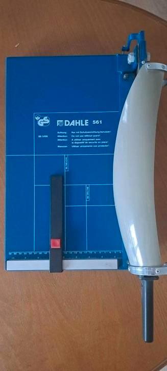 Professionele snijmachine Dahle 561 beschikbaar voor biedingen