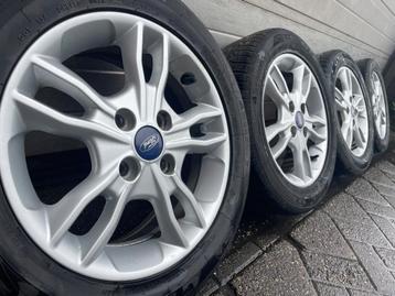 Originele set 15 inch Ford Fiesta Fusion B Max velgen banden beschikbaar voor biedingen