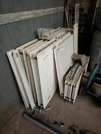 Radiatoren inclusief muurbevestiging en roosters, Doe-het-zelf en Bouw, Metalen, Ophalen, Zo goed als nieuw, IJzer