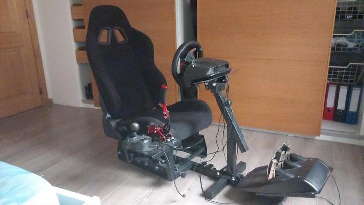 Racing sim met Logitech G29, pedalen, shifter & handrem, Games en Spelcomputers, Spelcomputers | Overige, Zo goed als nieuw, Ophalen