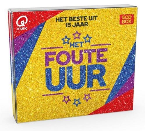 1400 - Qmusic - 15 JAAR HET FOUTE UUR 2020 - 5CD/BOX - NIEUW, Cd's en Dvd's, Cd's | Verzamelalbums, Nieuw in verpakking, Pop, Verzenden