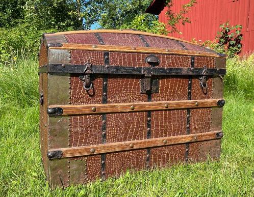 Antieke Amerikaanse metalen reis koffer/kist 18/1900's, Huis en Inrichting, Woonaccessoires | Kisten, Gebruikt, 50 tot 75 cm, 50 tot 75 cm