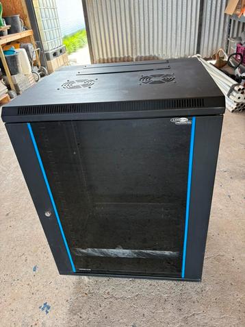 Datakast/serverkast, Enlèvement, Comme neuf