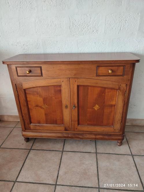 Magnifique petit meuble vintage verni, Huis en Inrichting, Kasten | Dressoirs, Zo goed als nieuw, Ophalen