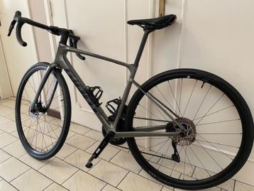 Splinternieuwe koersfiets GIANT DEFY ADVANCED - garantie beschikbaar voor biedingen