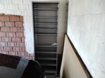 SCHÄFFER : Metalen sorteerboxenkast beschikbaar voor biedingen